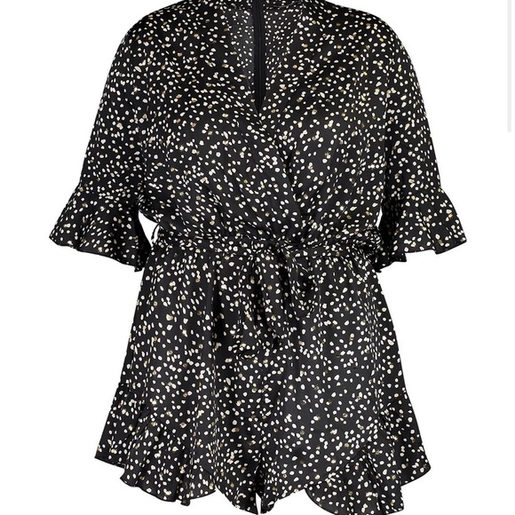 Boohoo Metallic Smudge Spot Ruffle Wrap Tie Playsuit - Picture 3 of 4